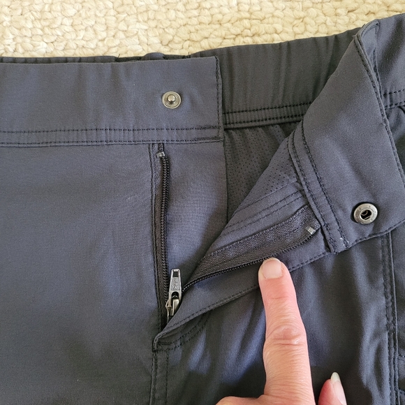 Duluth Trading Co Womens Dry On the Fly Skort/Skirt Gray Size 12 Hiking Outdoor. - Picture 6 of 12